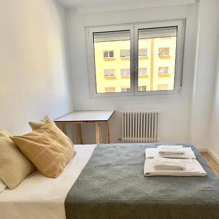 Housing Ana Mogas Con Garaje Apartment Leon