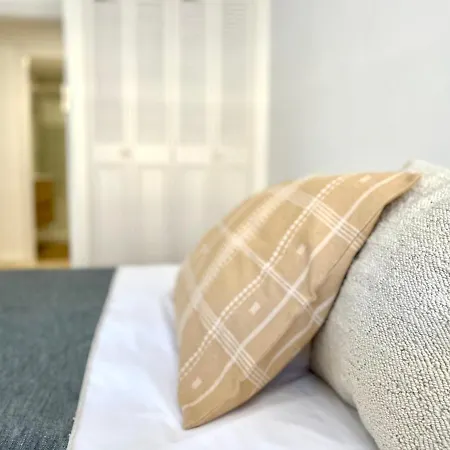 Housing Ana Mogas Con Garaje Apartment Leon