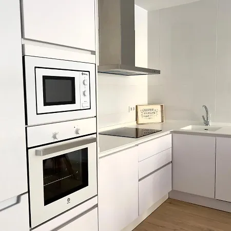 Housing Ana Mogas Con Garaje Leon