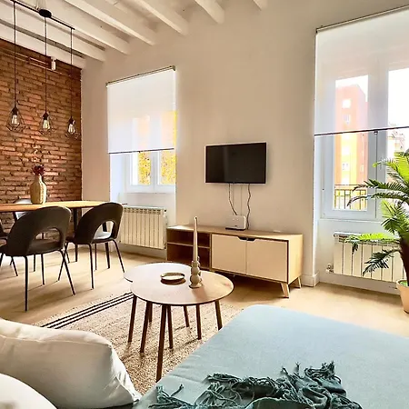 Housing San Mames לאון